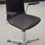 1011 2447 DESK CHAIR